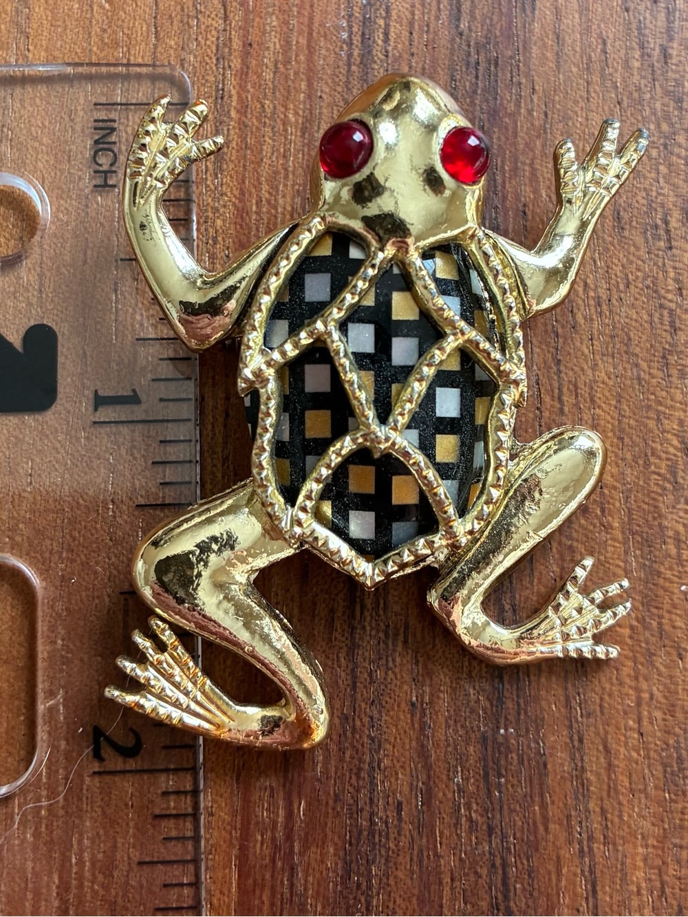 Vintage Gold Tone Frog Brooch with Red Eyes and Black & White Check Shell